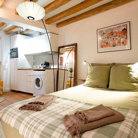 Charming In Notre-dame Appartamento *